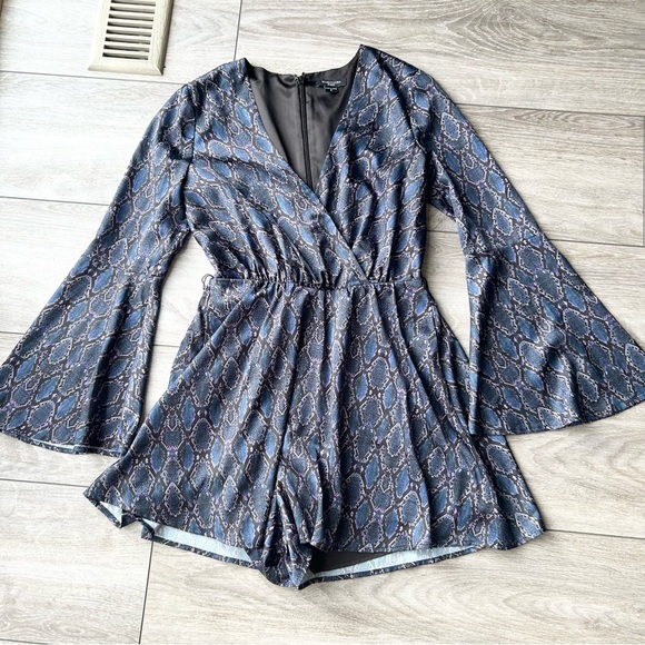 Guess by Marciano Python print romper - Picture 7 of 16